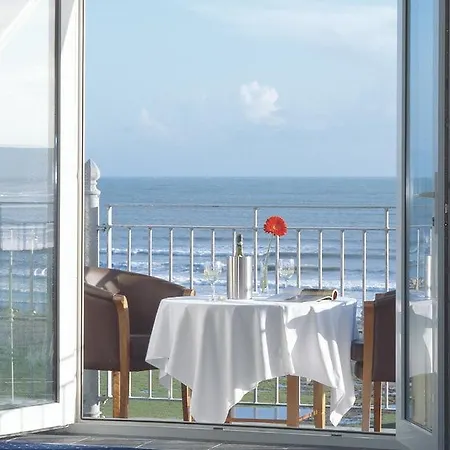 Garryvoe Hotel Ballycotton