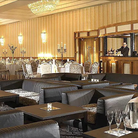 加利维奥酒店 酒店