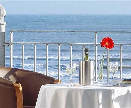 Garryvoe Hotel