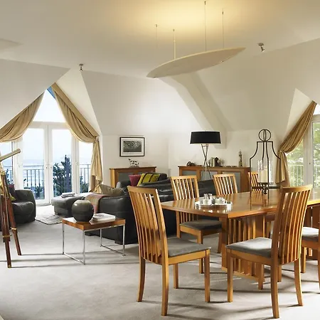 加利维奥酒店 4*