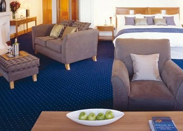 מלון Garryvoe 4*