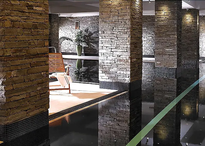 Отель Garryvoe 4*