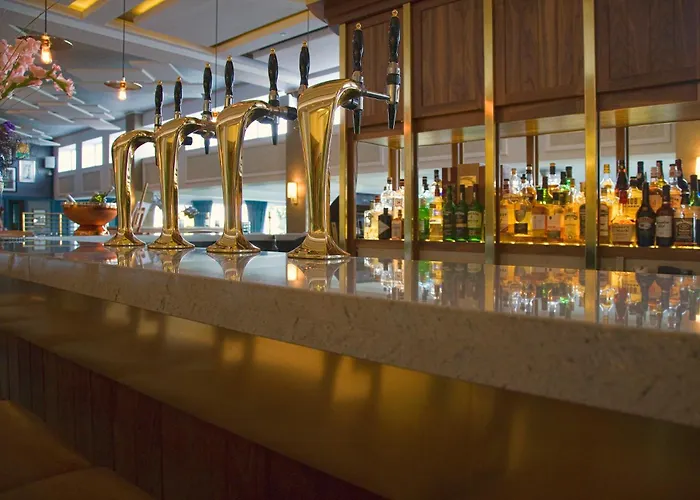 Отель Garryvoe 4*