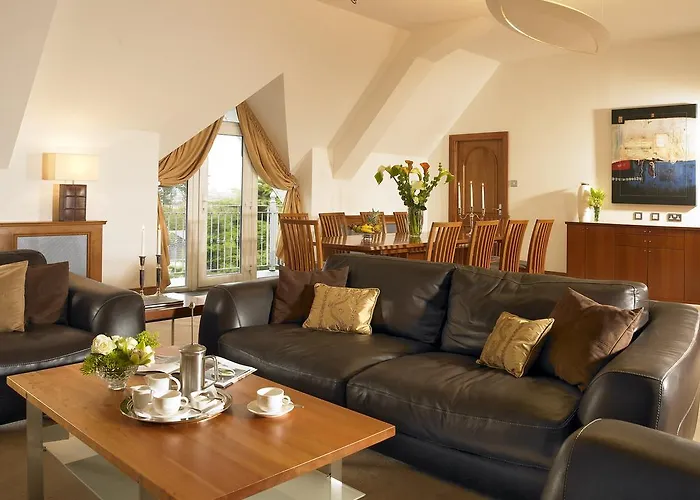 Отель Garryvoe 4*