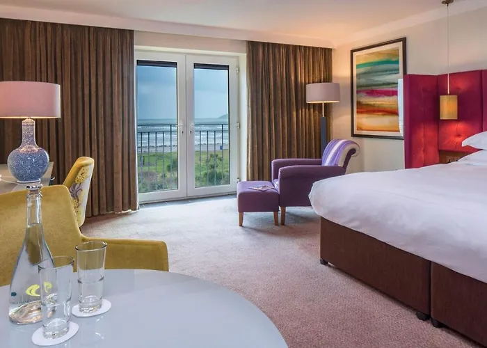 מלון Garryvoe 4*